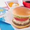 機内食「AIRシリーズ」から 「AIRモス 野菜バーガー」提供開始　ＪＡＬ