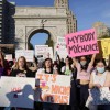 全米で中絶の権利訴えデモ