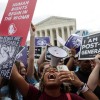 米最高裁、中絶の権利「認めず」
