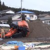 ブロック塀倒れ60代男性が心肺停止　作業現場ではショベルカー横転　被災地で事故相次ぐ