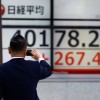 日経平均が初の4万円、米半導体株高で上昇に弾み　過熱感への警戒も