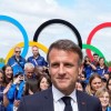 IOC、マクロン大統領に功労章