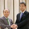 自民、鈴木宗男氏と協力