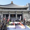 大阪のお寺でスノーボード大会