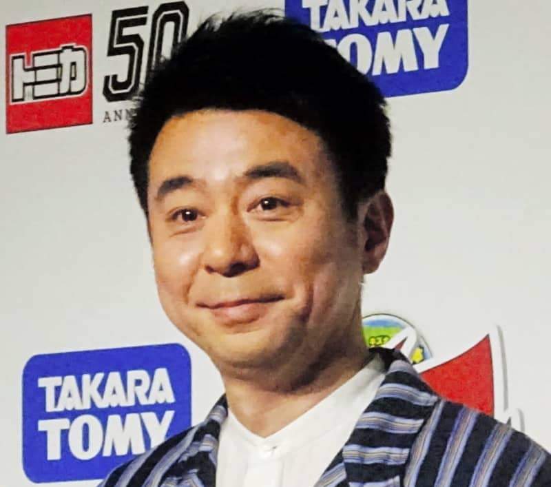 よゐこ 有野 岡村をツンデレ祝福 おめでとう ただ 認めません Daily Sun New York