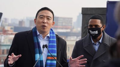 アジア系ヤン氏が出馬表明 Ny市長選 有力候補 Daily Sun New York