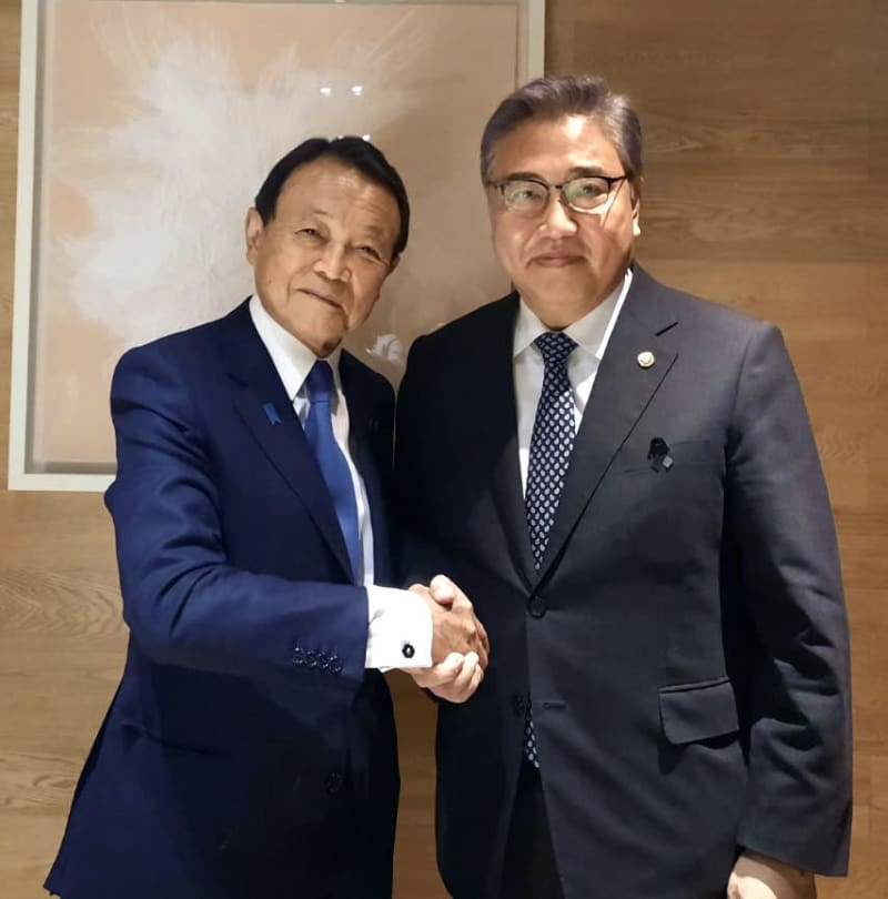 麻生氏 韓国外相や大統領と会談 Dailysun New York