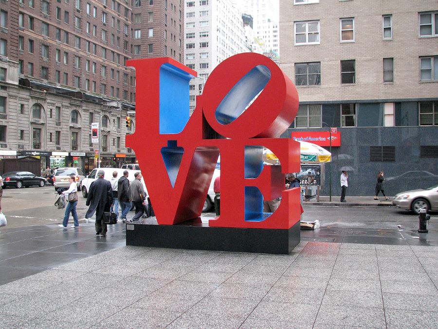 LOVE」オブジェが4年ぶりにNYに復活 | DAILYSUN NEW YORK